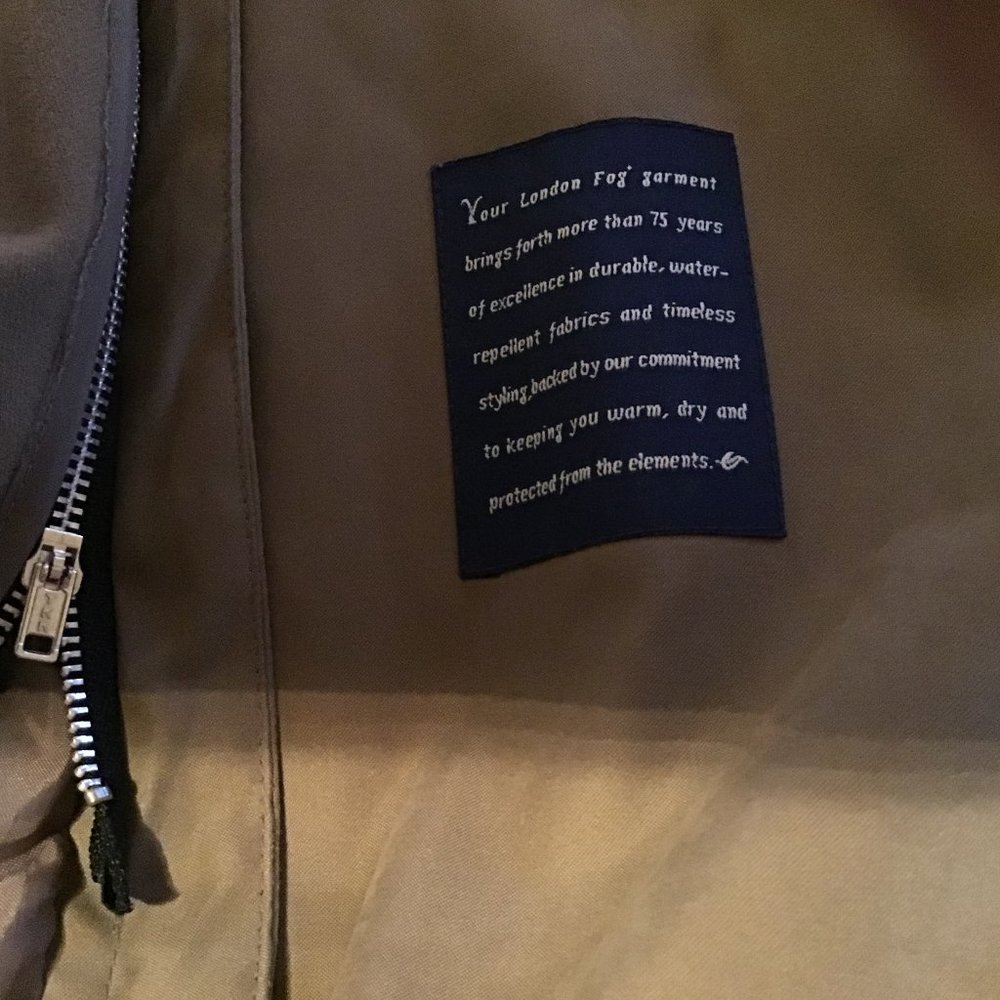 London Fog beige lined trench coat, woman's size 14 Reg - Picture 5 of 5